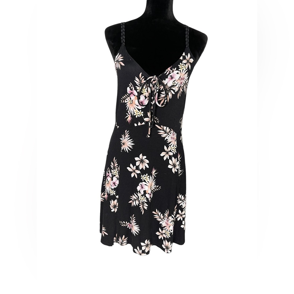 NWT Zumiez Black Floral Spaghetti Strap Dress Size Large